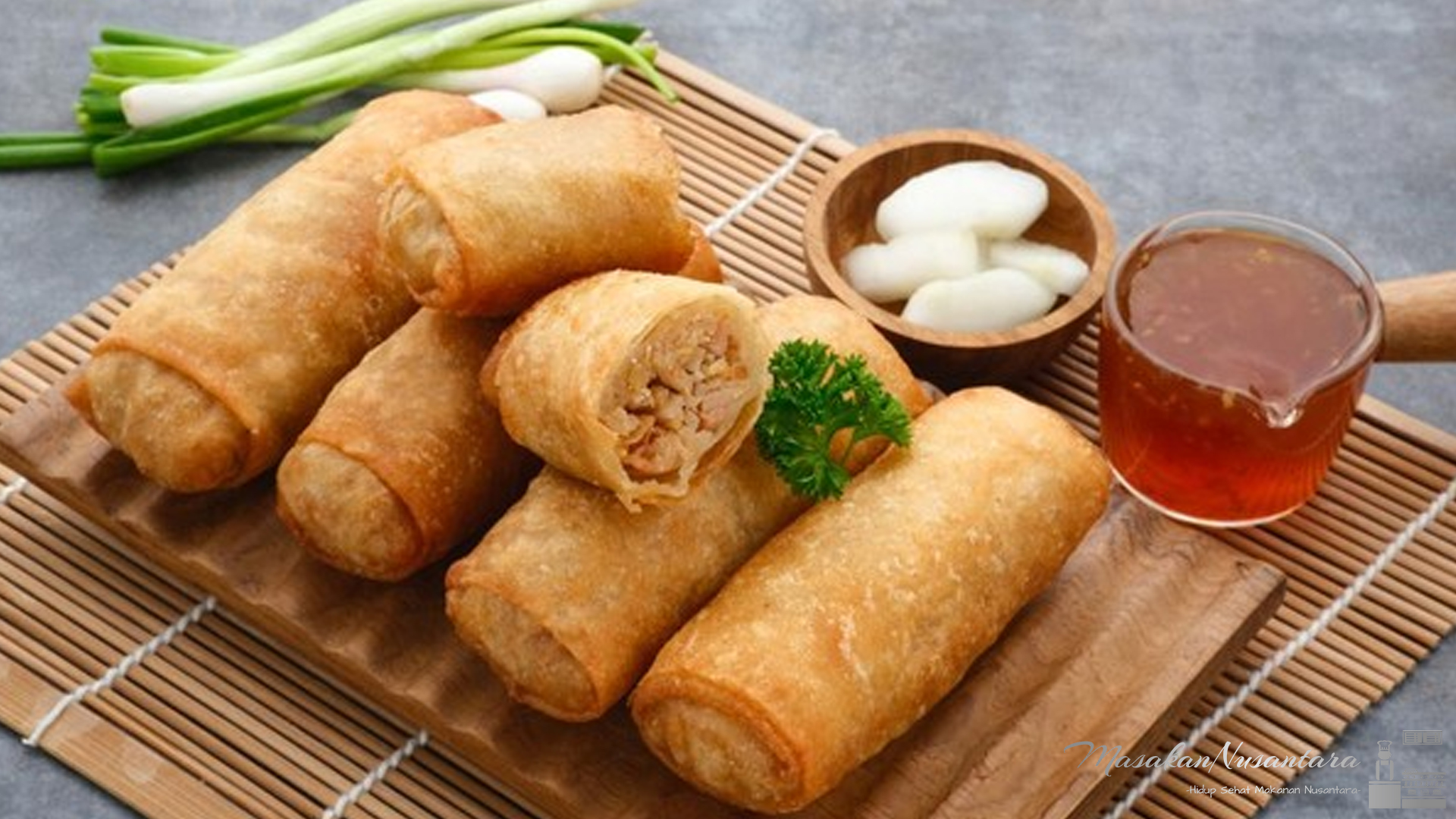 Lumpia Semarang: Makanan Tradisional yang Menggugah Selera