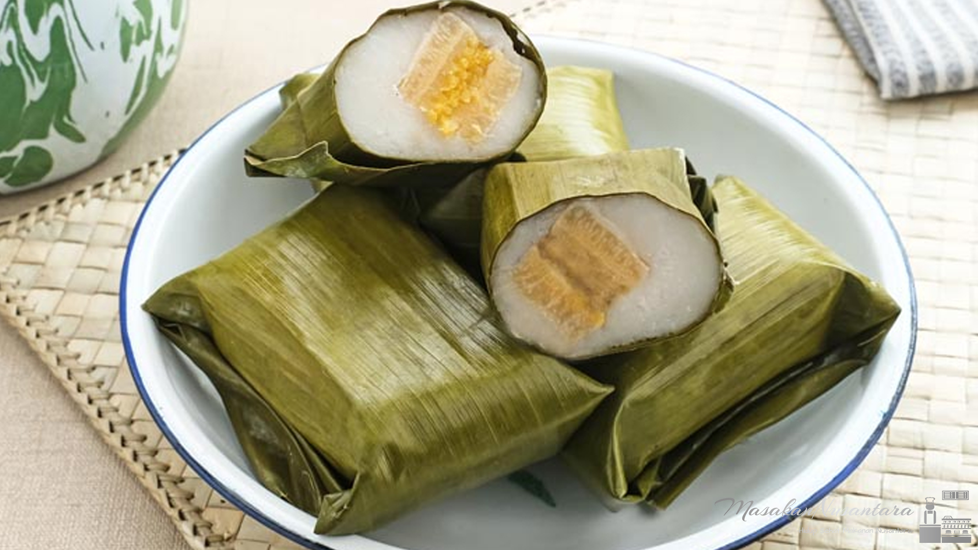 Kue Nagasari: Kelezatan Pisang dalam Balutan Tepung Beras