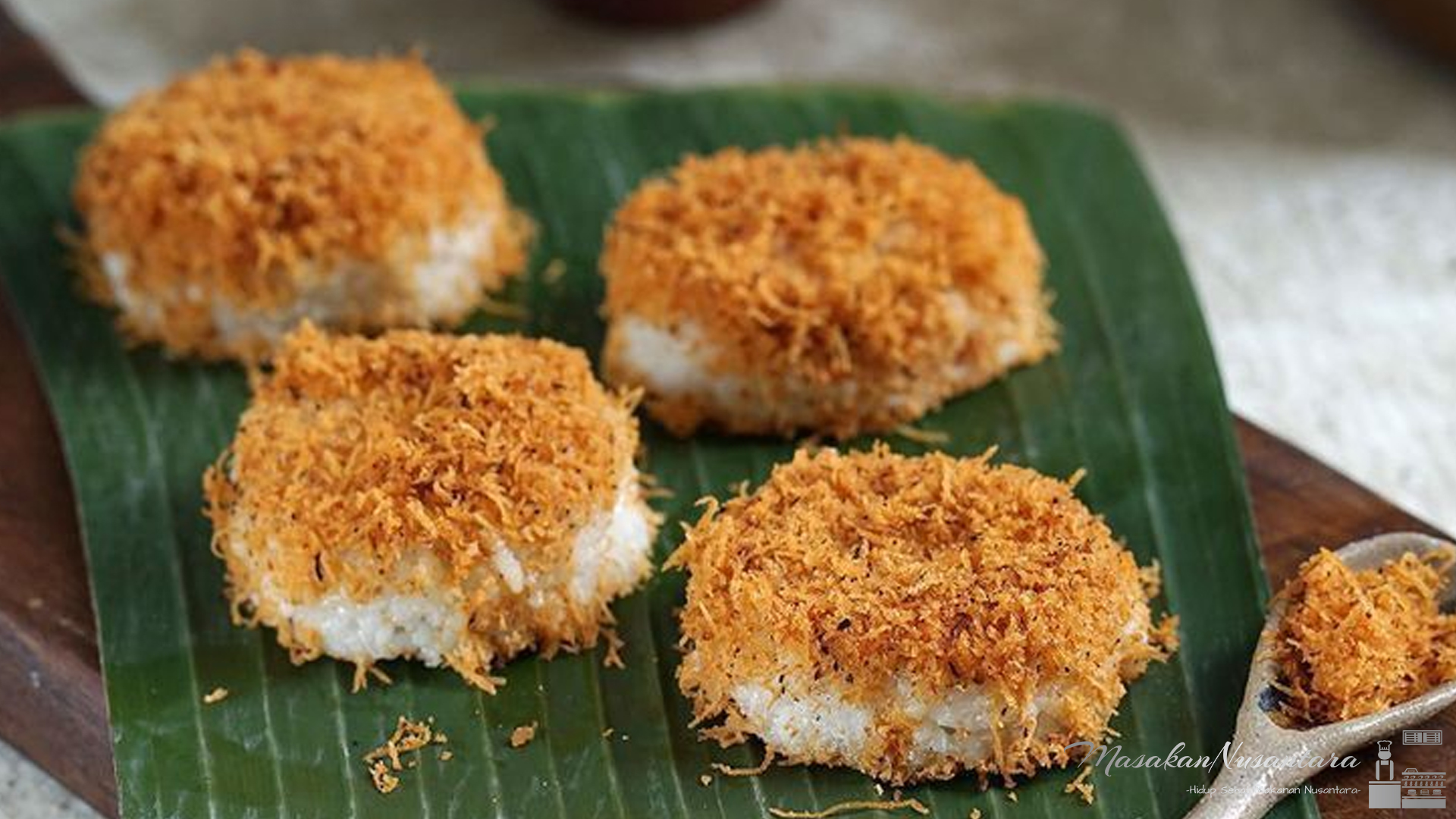 Kue Ketan Serundeng: Si Manis Gurih yang Selalu Bikin Kangen