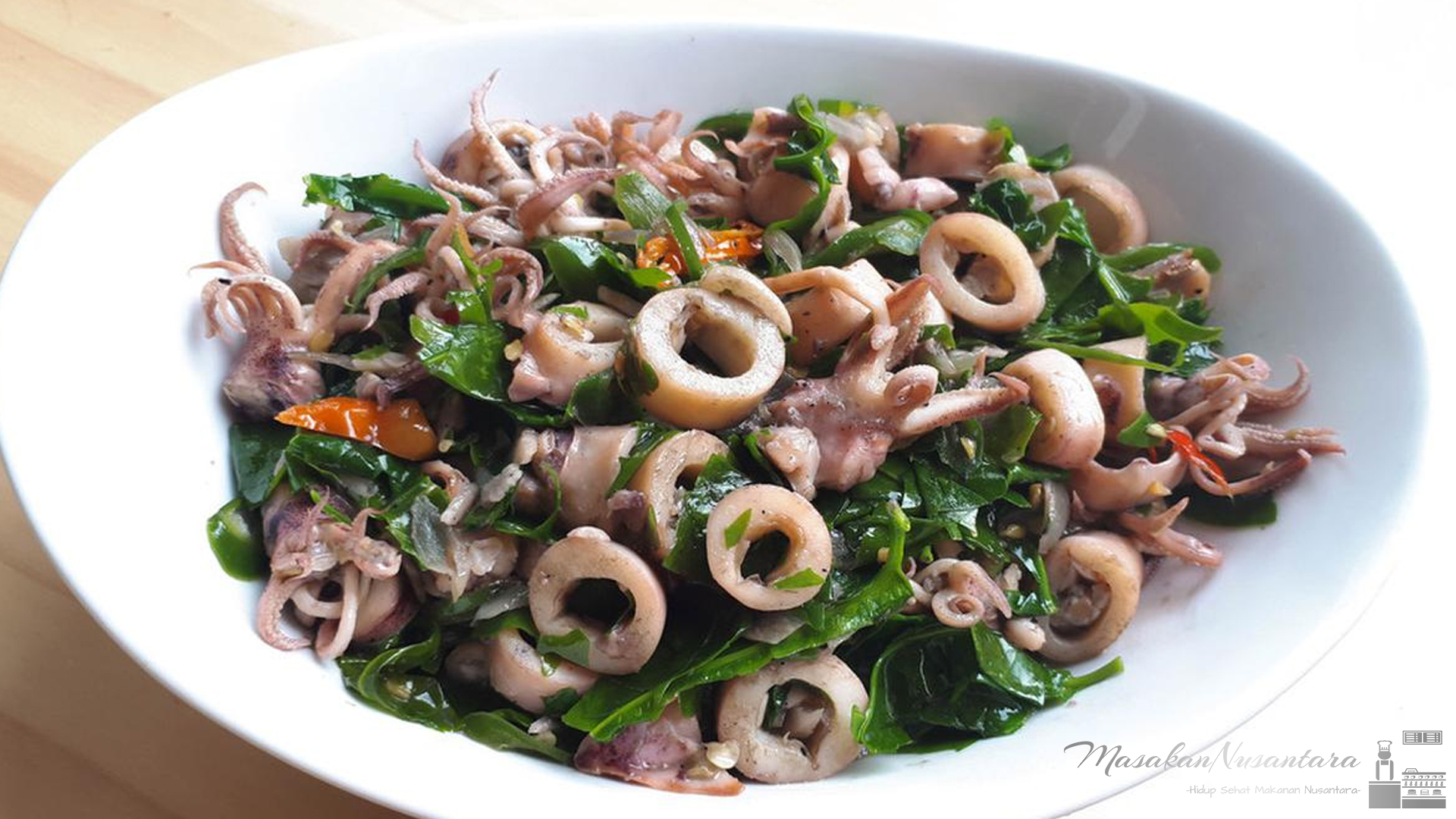 Lezatnya Cumi Cah Kangkung, Menu Praktis yang Bikin Ketagihan
