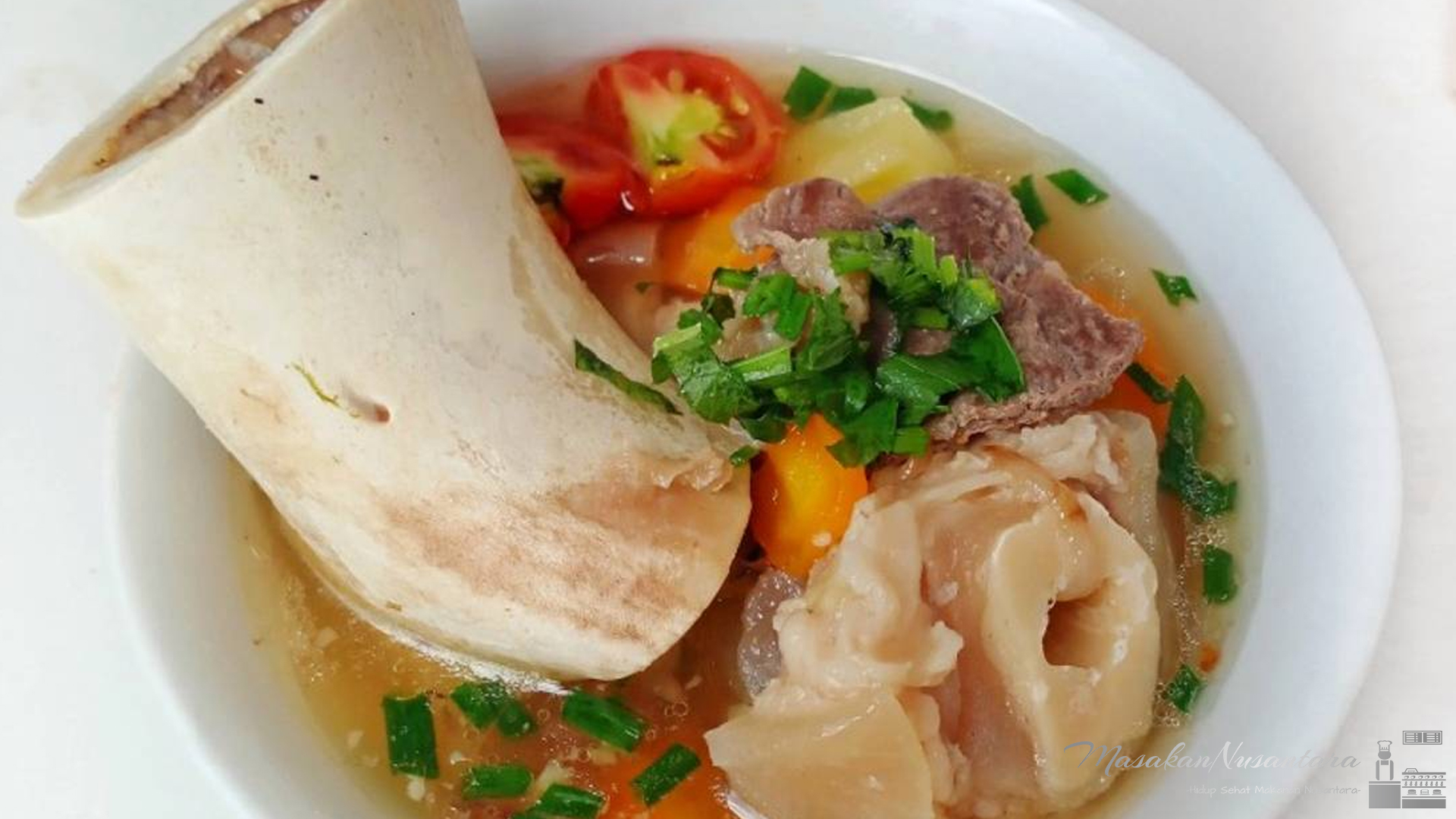 Sup Tunjang: Sajian Berkuah Kental yang Membuat Ketagihan
