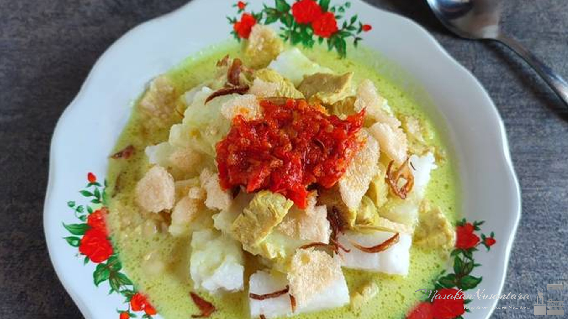 Kupat Glabed: Menelusuri Rasa Tradisional dari Kota Tegal