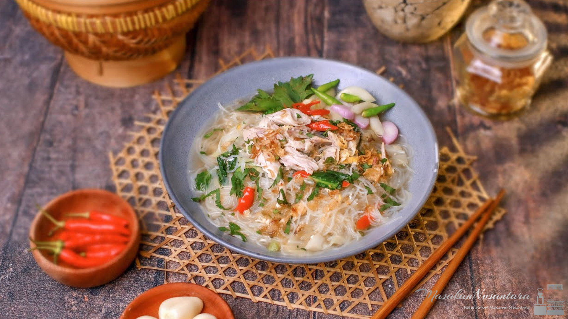 Bihun Kuah Ayam Si Lembut Gurih Hangat yang Bikin Balik Lagi