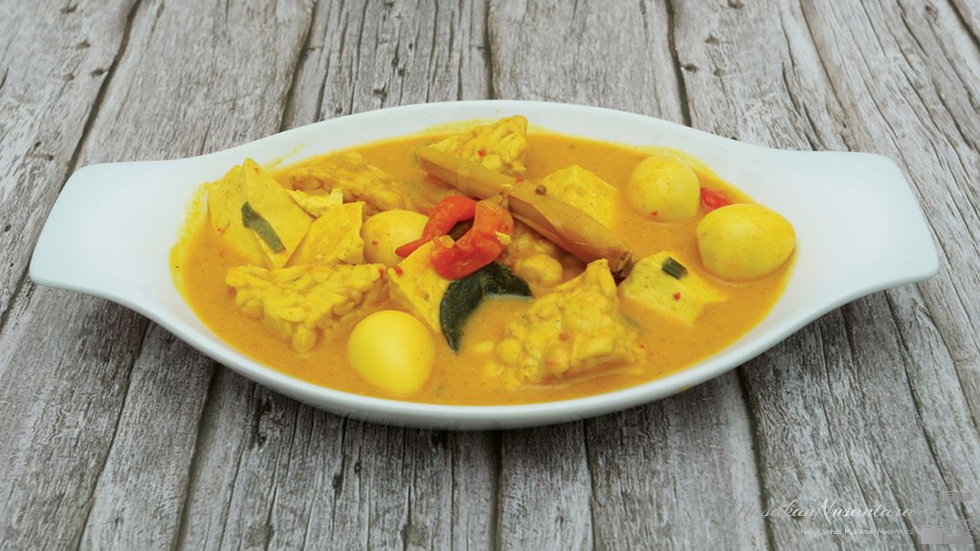 Orem-Orem Tahu Tempe Malang: Cita Rasa Pedas yang Hangat