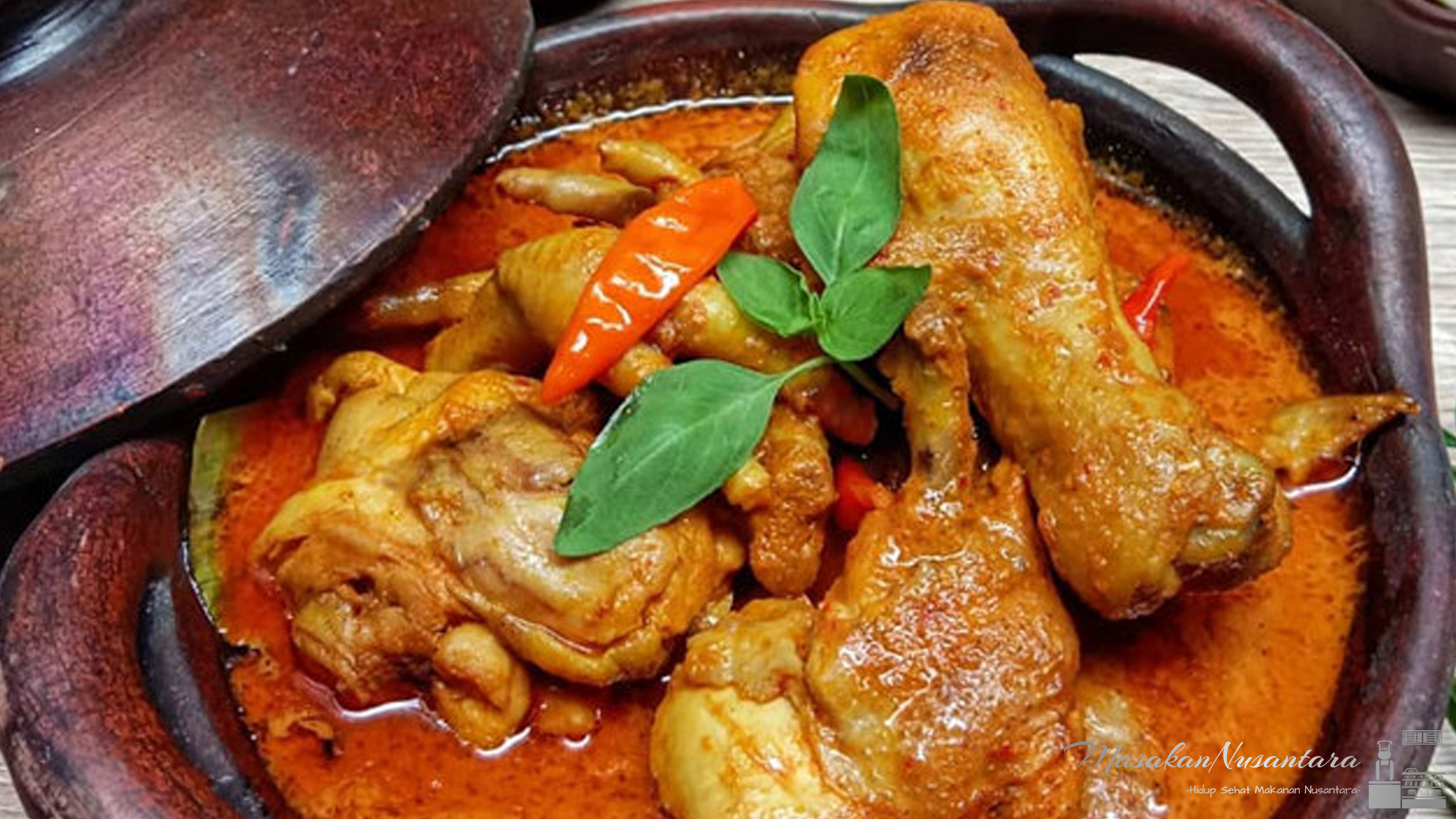 Dibalik Kuah Kental Ayam Adun, Ada Rasa yang Bikin Ketagihan