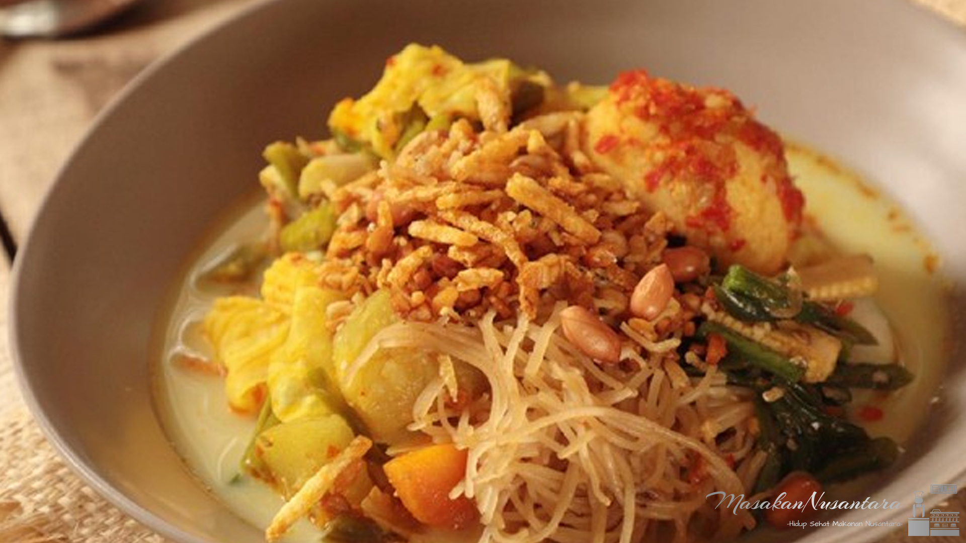 Rahasia Kelezatan Lontong Sayur Medan yang Bikin Ketagihan
