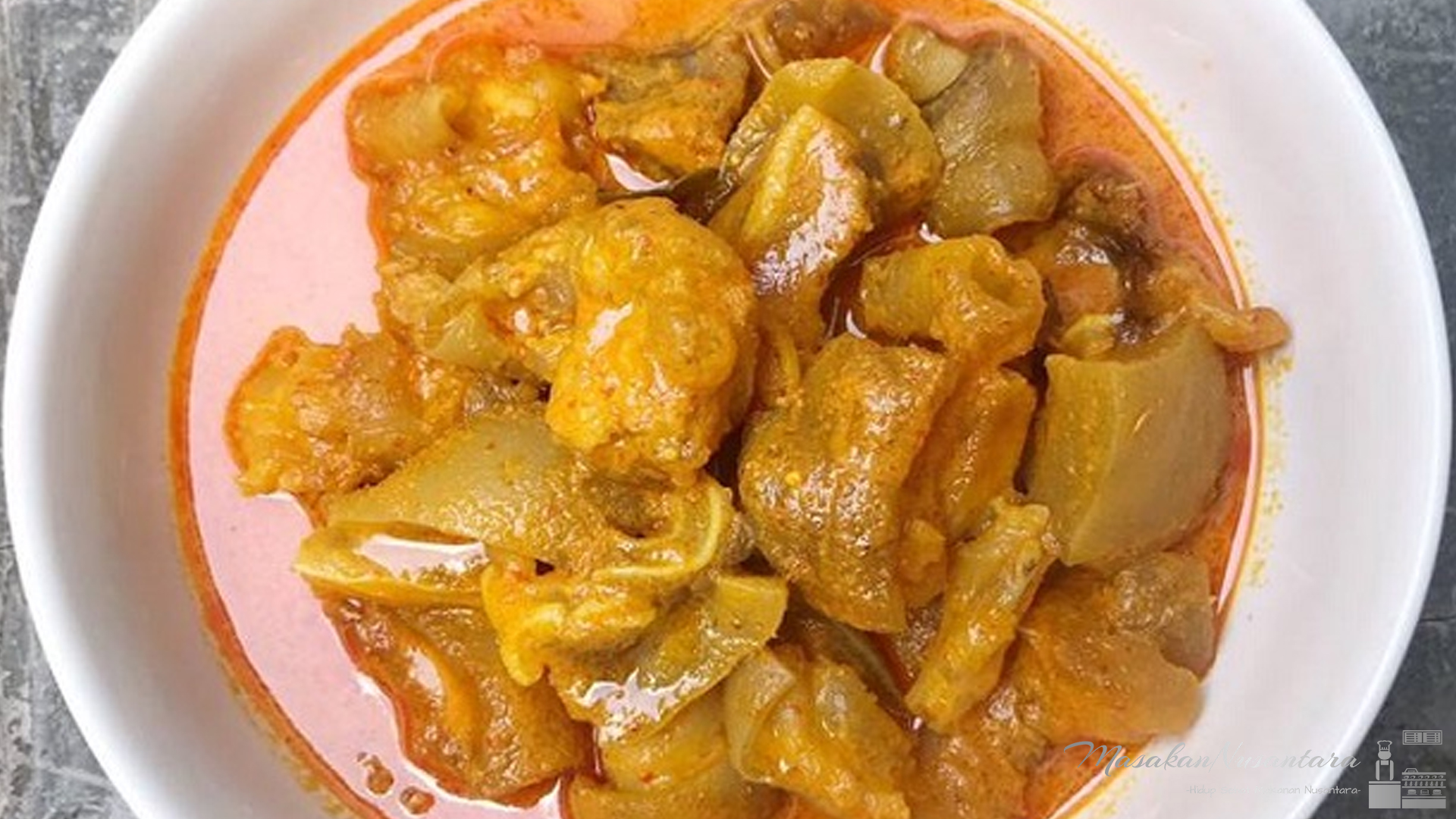 Kenikmatan Gulai Tunjang Terletak di 3 Lapisan Rasa Nendang
