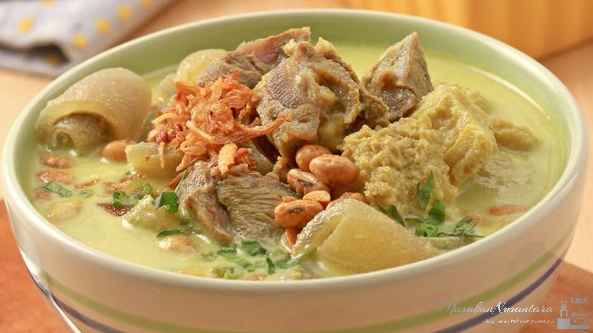 Soto Garut Favorit Warga Lokal dengan 3 Porsi Spesial Setiap Hari