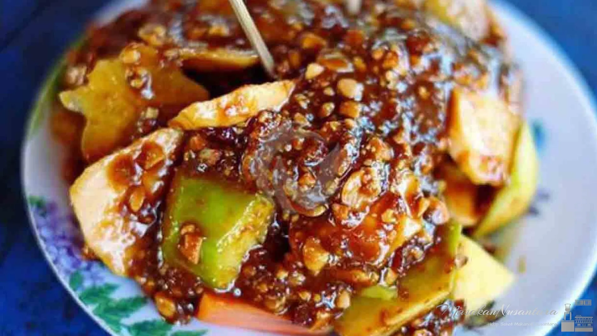 5 Alasan Rujak Kolam Wajib Dicoba Saat Berkunjung ke Medan