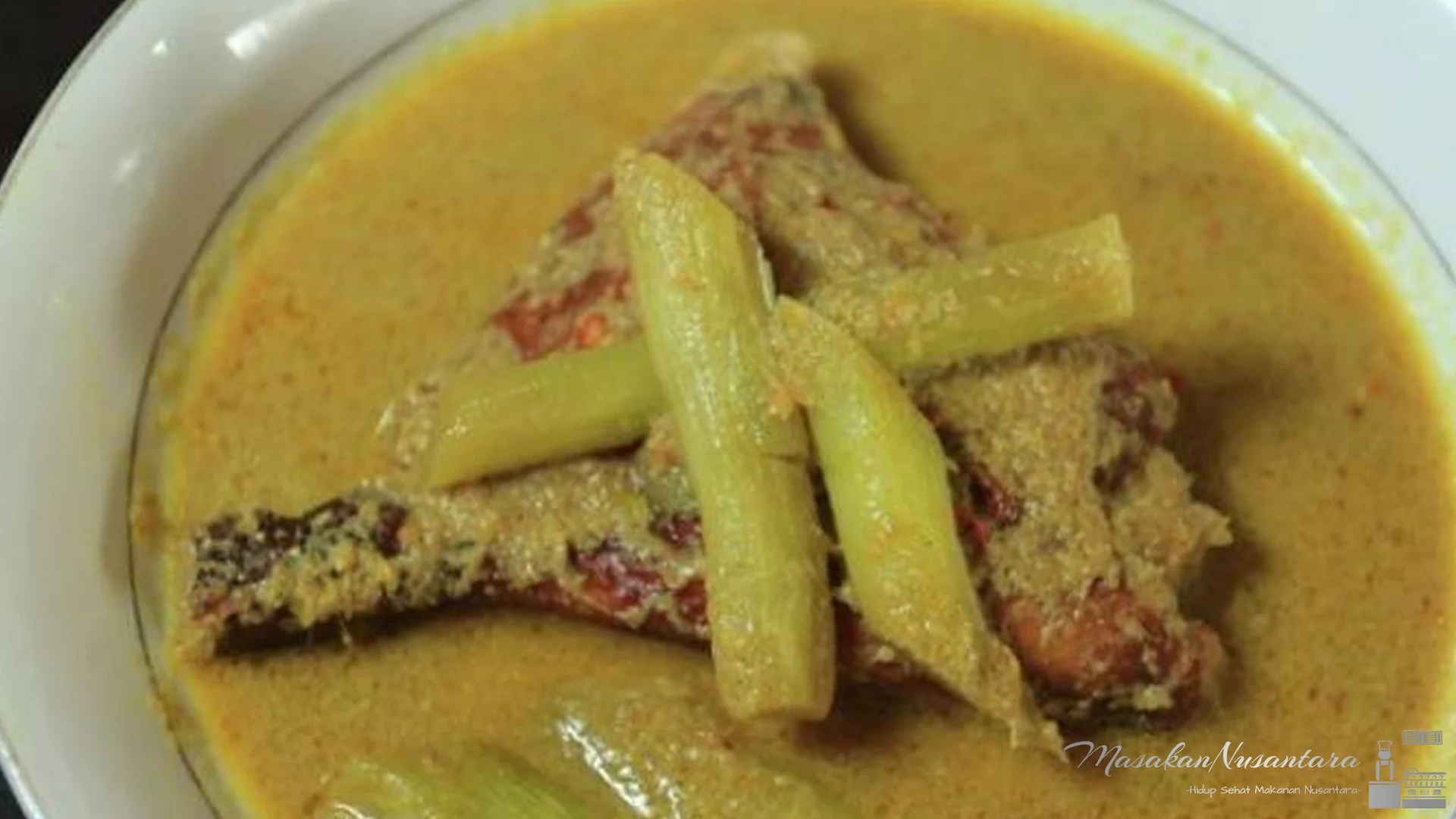 Gak Cuma Enak, Ini 5 Manfaat Sehat di Balik Rempahnya Gulai Terjun