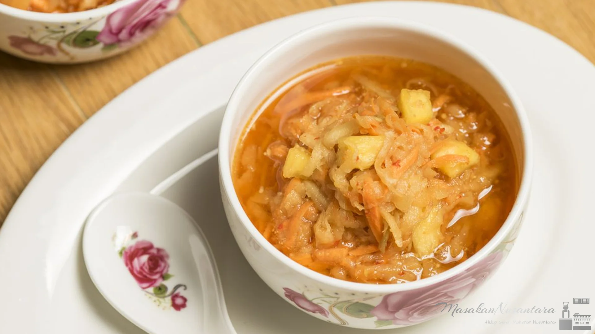 Apa Itu Rujak Gobet: Kuliner Garut dengan 5 Lapisan Rasa Unik