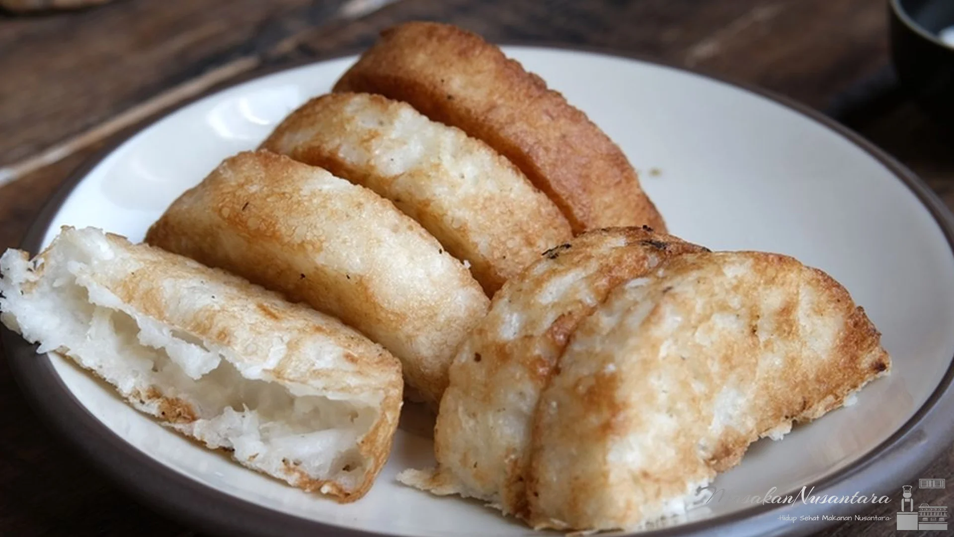 Kuliner Kue Pancong 5 Varian Favorit yang Wajib Dicoba 2026